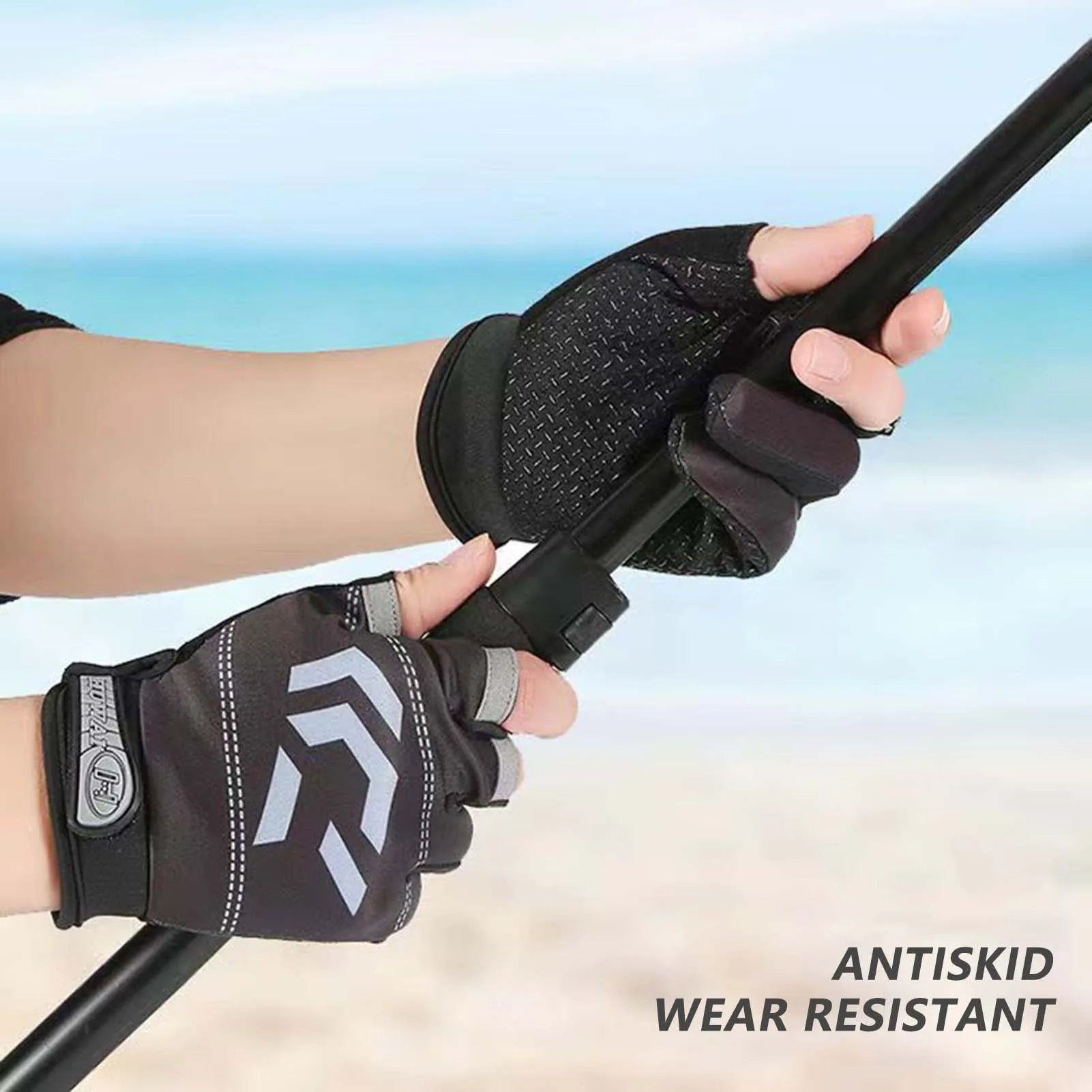 1/2 pair Fishing Gloves Sun Protection 3 Cut Fingers Anti-Slip Breathable Fishing Gloves Suitable for Outdoor Activities